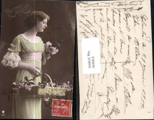 362063,Frau Korb m. Blumen Rosen Bonne Fete