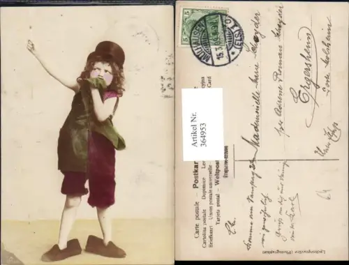 364953,Kind Bub Junge i. zu großen Schuhe Hut Zylinderhut