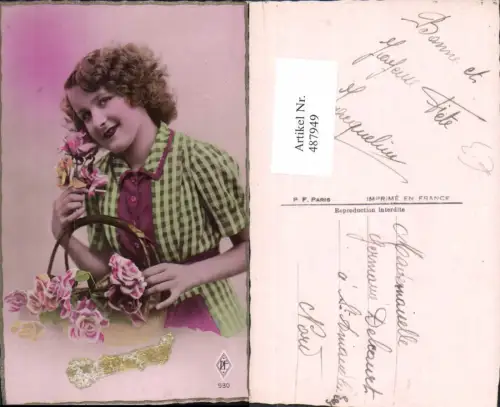 487949,Frau Lockenkopf Portrait Korb Rosen St Catherine