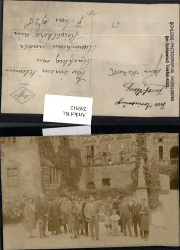 269512,Foto AK Heidelberg Schloss Gruppenfoto im Schlosshof