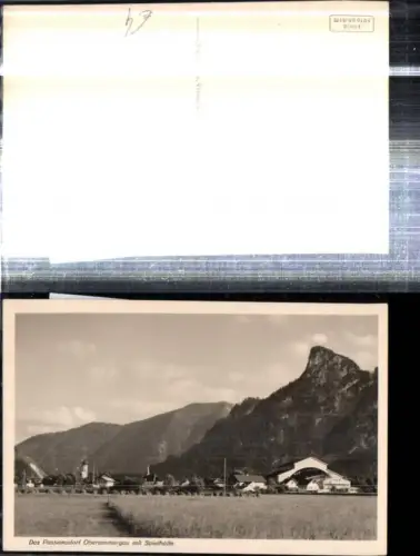 308424,Oberammergau Teilansicht m. Passionsspielhaus Spielhalle Bergkulisse