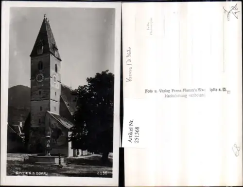 251368,Spitz an d. Donau Kirche Brunnen