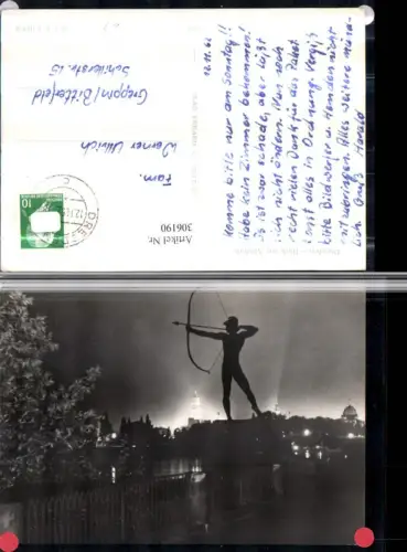 306190,Dresden Blick zur Altstadt b. Nacht Bogenschütze Statue