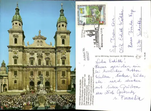 605527,Salzburg Dom m. Domplatz Aufführung Jedermann Festspiele Theater Theaterszene