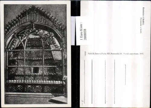 ,Kostnice v Sedlci Pyramida z kosti Totenköpfe Tod
