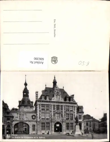 606390,Namur La Bourse du Commerce et le Beffroi Statue