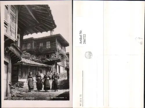 286722,Kotel Vue de vieux Häuser Frauen in Tracht