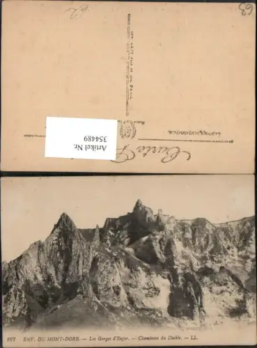 354489,Auvergne Puy-de-Dome Mont-Dore Les Gorges d'Enfer Cheminees du Diable Bergkulisse