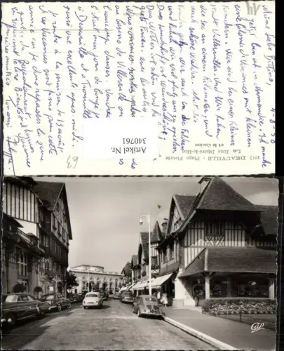 340761,Basse-Normandie Calvados Deauville Plage Fleurie La Rue Desire-le-HOc et le Casino Oldtimer