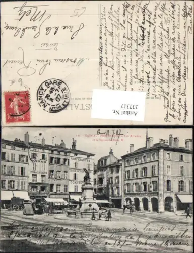 337317,Lothringen Meurthe-et-Moselle Nancy Place St Epvre Les Arcades et la Statue de Rene II Reiterdenkmal