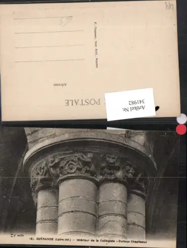 341982,Pays de la Loire Loire-Atlantique Guerande Interieur de la Collegiale Curieux Chapiteaux Detail