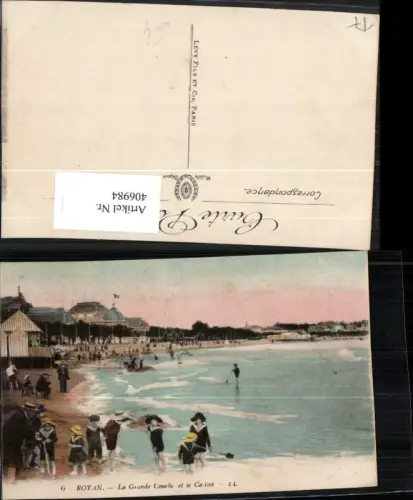 406984,Poitou-Charentes Charente-Maritime Royan Grande Conche et le Casino Strand