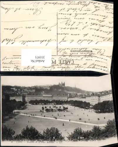 331971,Rhone-Alpes Rhone Lyon Ensemble de la Place Bellecour Teilansicht Platz Denkmal