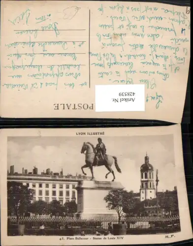 428539,Rhone-Alpes Rhone Lyon Place Bellecour Statue de Louis Denkmal