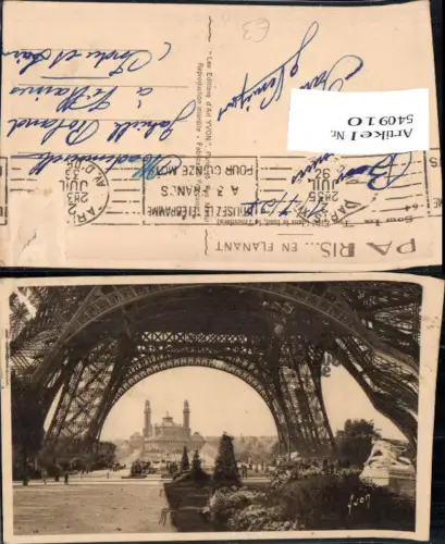 540910 France Paris Sous la Tour Eiffel dans le fond le Trocadero Eiffelturm