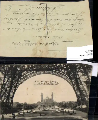 540913 France Paris Le Trocadero vu sous la Tour Eiffel Eiffelturm