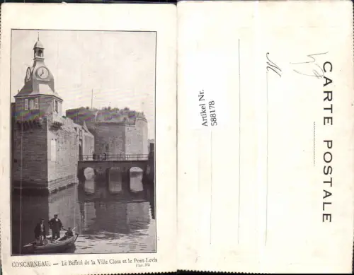 588178,Concarneau Le Beffroi de la Ville Close et le Pont-Levis Brücke Boot France