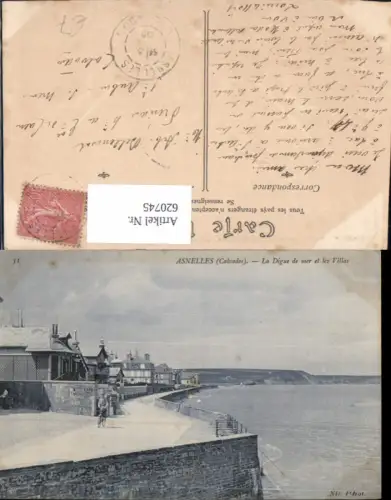 620745,Asnelles Calvados La Digue de mer et les Villas Uferpromenade France