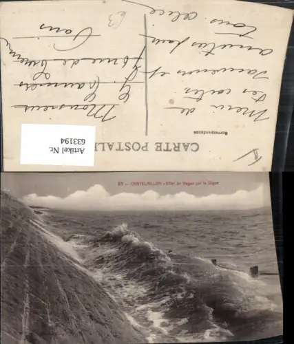 633194,Chatelaillon Effet de Vague sur la Digue Brandung France
