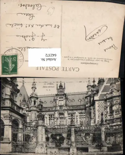 642372,Fecamp La Benedictine Cour d Honneur vue sur la rue France
