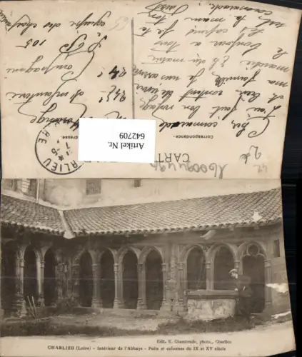 642709,Charlieu Loire Interieur de l Abbaye Puits et colonnes du IX et XV siecle France