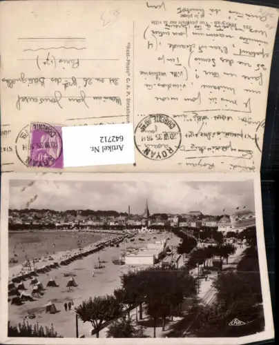 642712,Royan Vue generale sur la ville et la plage Strand France