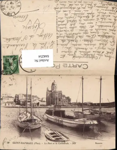 644254,Saint-Raphael Var Le Port et la Cathedrale Kathedrale Schiffe Boote France