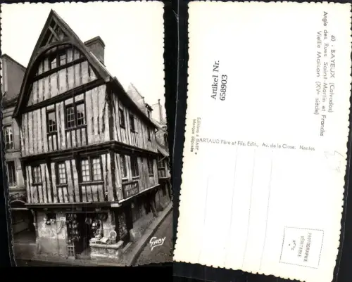 658903,Bayeux Calvados Angle des Rues Saint-Martin et Franche Vieille Maison France