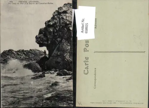 658925,Primel Finistere Un Coup de Mer a la Roche de Castel-ar-Zalou France