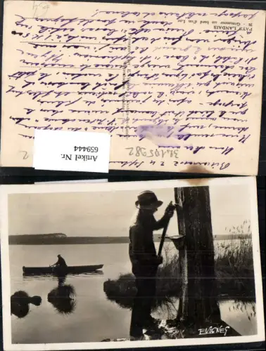 659444,Landais Gemmeur au bord d un Lac France