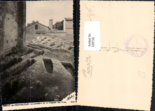 659718,Foto Ak Abbaye de Montmajour Le cimetiere de la Chapelle Ste Croix France
