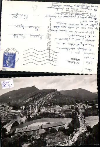 659886,Nyons Le Quartier des Roches et la Montagne de Vaux France