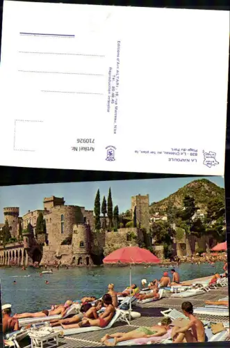 710926 France La Napoule Le Chateau au 1er plan la Plage du Port Hafen Strand Strandleben