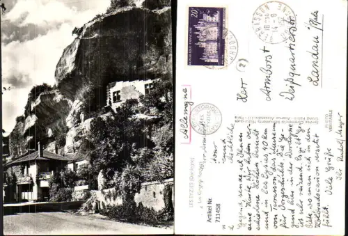 711458 France Foto AK Les Eyzies Dordogne Les Grands Rochers Felsen