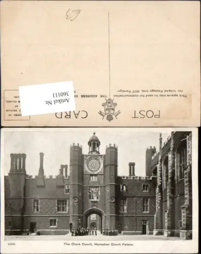 360111,Hampton Court Palace The Clock Court Schloss Uhr Tor