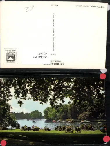 401841,England Thames at Richmond Liegewiese Liegestühle