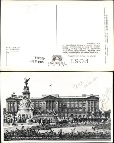 410414,England London Victoria Memorial and Buckingham Palace