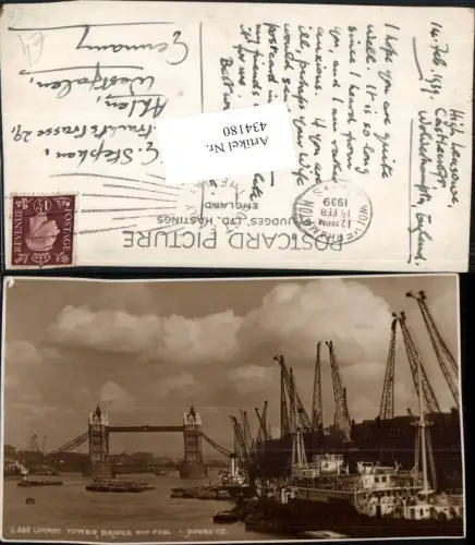 434180,England London Tower Bridge and Pool Brücke Dampfer Boote