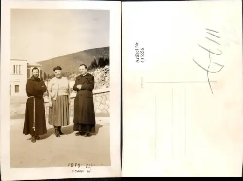 435556,Puglia Foggia San Giovanni Rotondo Priester Mönch