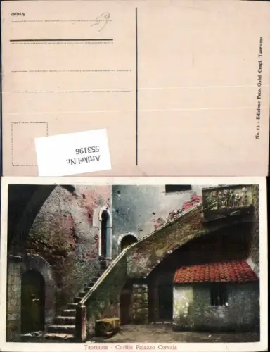 553196,Sicilia Taormina Cortile Palazzo Carvaia