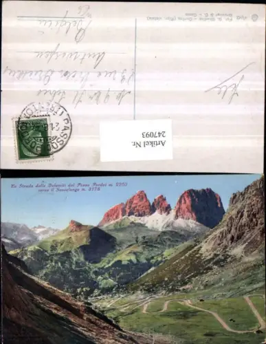 247093,Trentino Bolzano La Strada delle Dolomiti dal Passo Pordoi verso il Sassolungo Bergkulisse b. St. Christina in G.