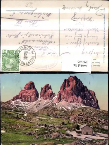 292546,Trentino Bolzano Sellajochhaus Berghütte m. Grohmann u. Langkofel Bergkulisse b. Wolkenstein