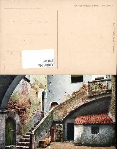 578319,Taormina Cortile Palazzo Corvaia