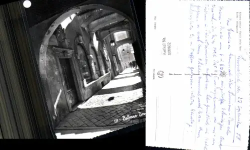608802,Foto Ak Bolzano Bozen Vicolo della Pesa Waaggasse Italy