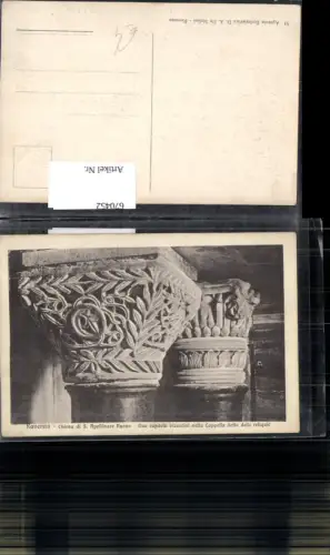 670452,Ravenna Chiesa di S. Apollinare Nuovo Due capitelli bizantini Italy