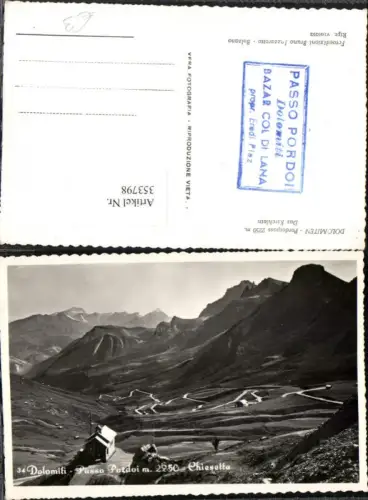 353798,Veneto Belluno Dolomiten Pordoipass Passo Pordoi Chiesetta Kirche Bergkulisse