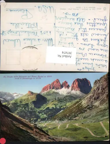 397474,Veneto Belluno Strada delle Dolomiti dal Passo Pordoi b. Canazei Bergkulisse