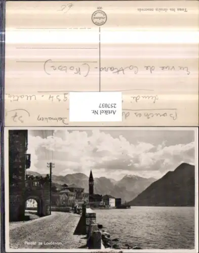 257037,Perast Perasto sa Lovcenom Teilansicht Straße Turm Bergkulisse
