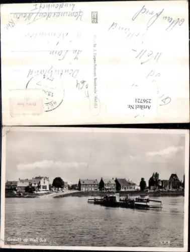 256721,Gezicht op Well Häuser Boot