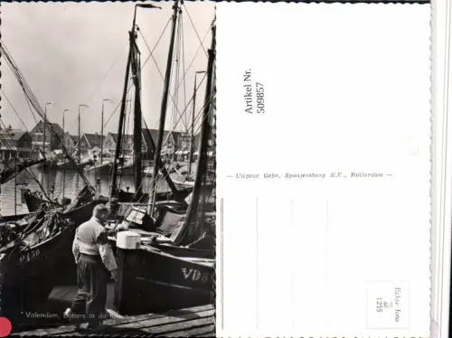 509857,Netherlands Volendam Botters in de haven Hafen Boote
